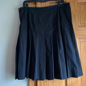 Chaps pleated skirt size 16